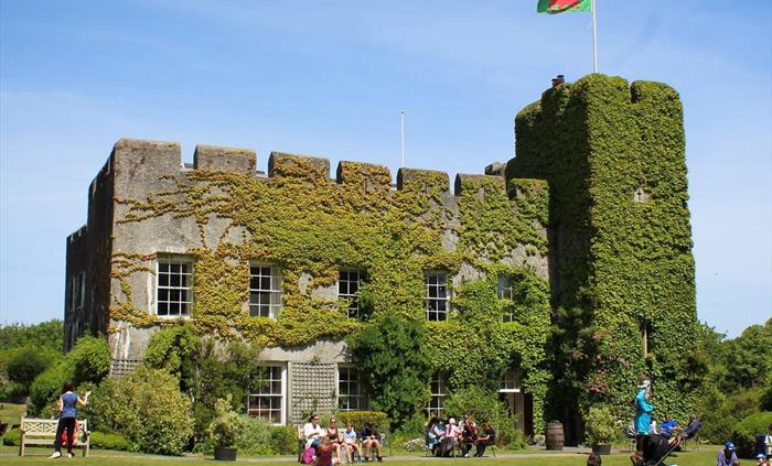Relish the sun on our castle lawns. Treat yourself to tea and cake at Lady Ann's Tea Room, where indulgence meets scenic tranquility.